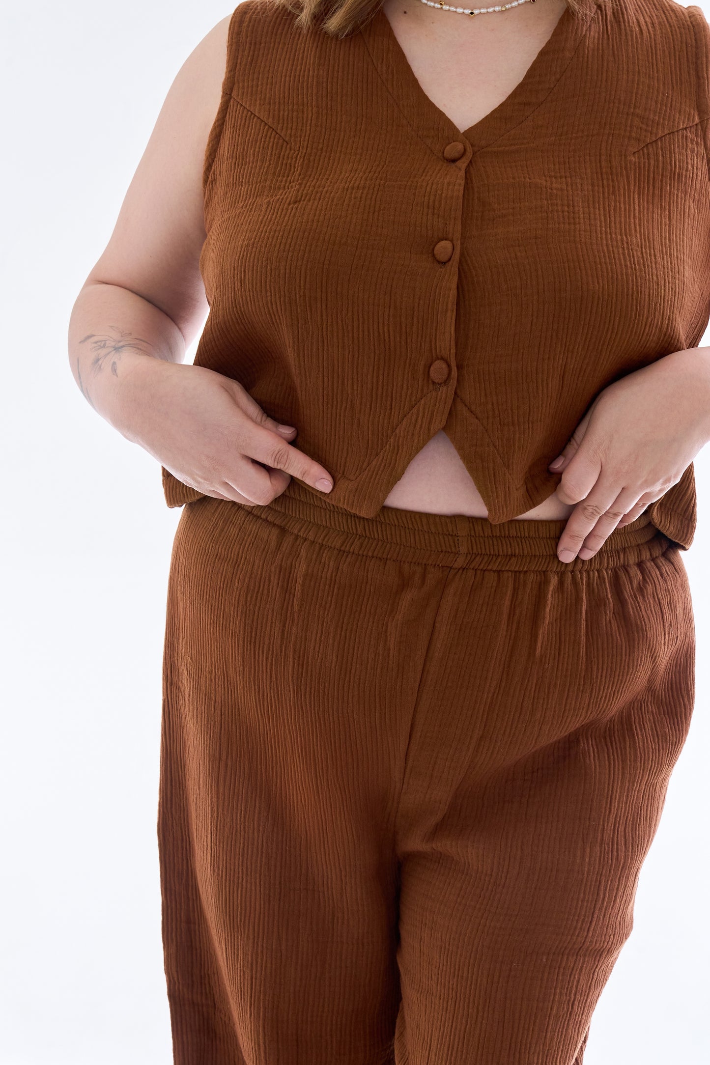 The Minimal Cropped Vest Top - Gauze