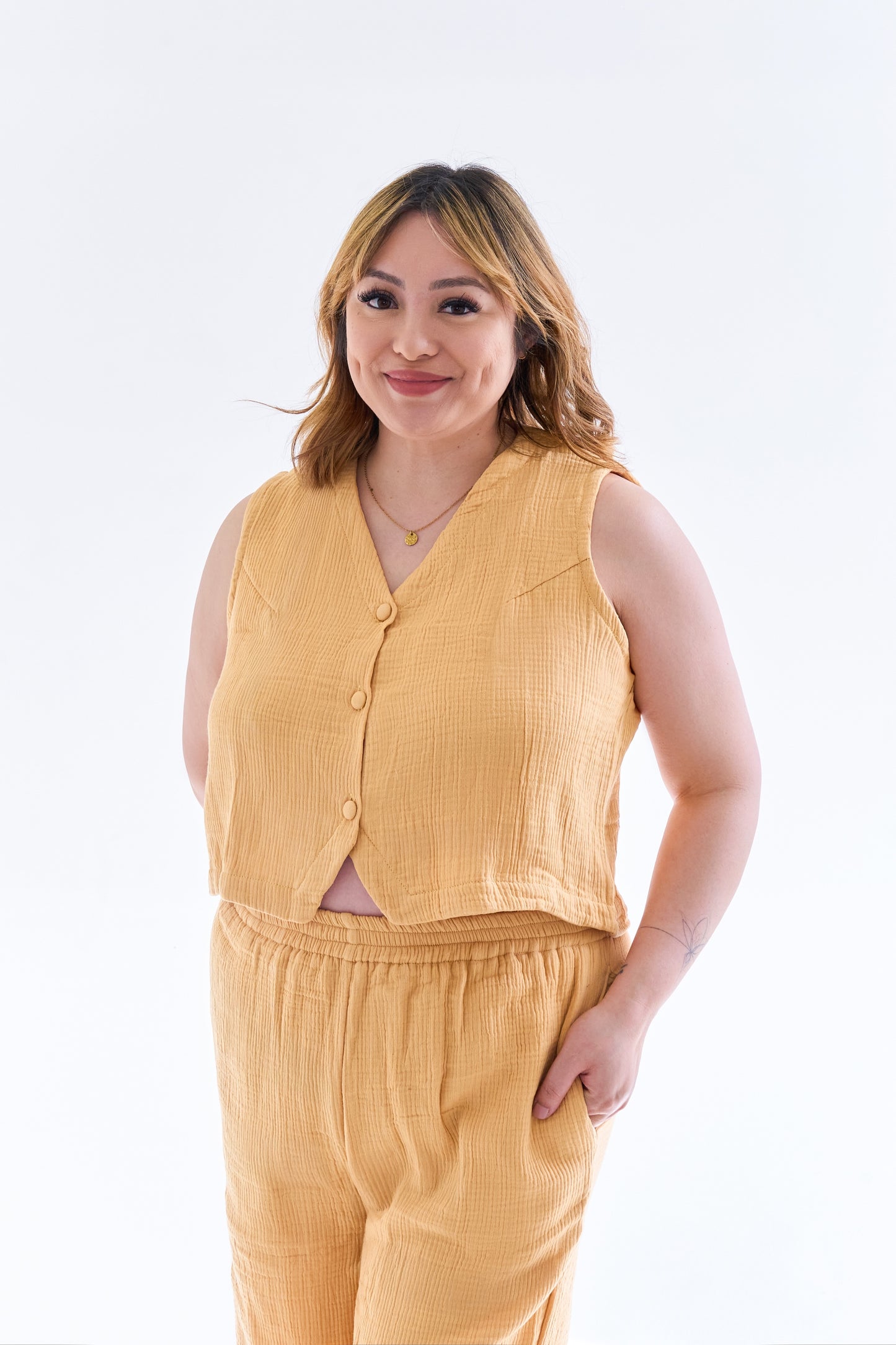 The Minimal Cropped Vest Top - Gauze