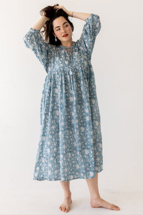 Sweetheart Midi Dress