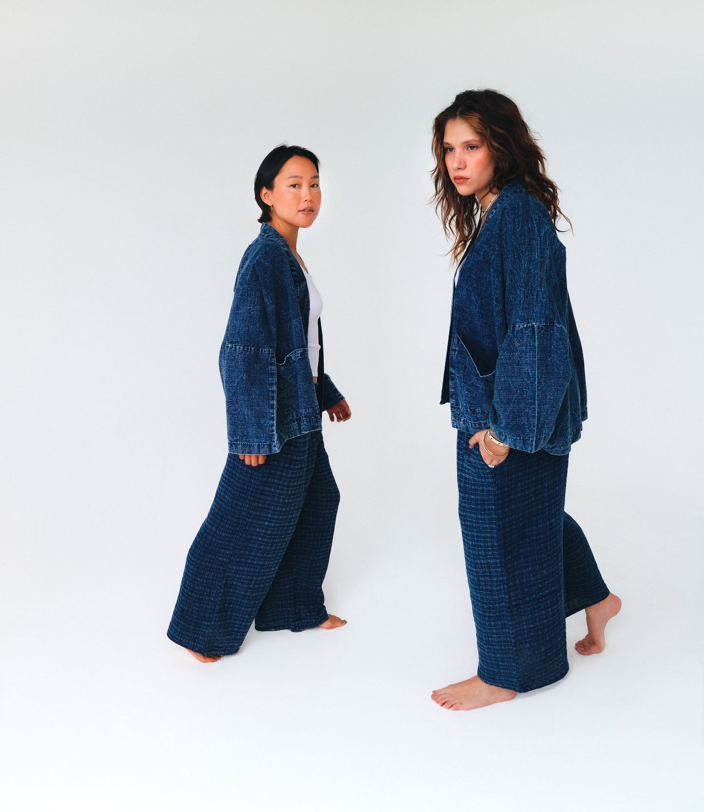 Indigo hand-dyed cotton kimono, open front — view 4